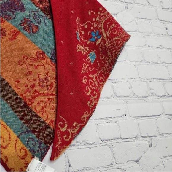 NWT IVKO Woman Red Jacquard-knit Geometric Folk Floral Pattern Shawl Scarf Wrap - Picture 4 of 11